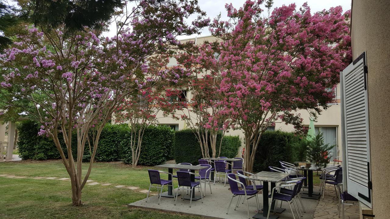 Logis Hotel & Restaurant Le Fleurance Exterior foto